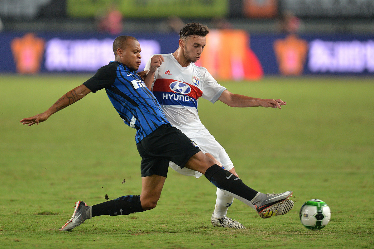 m6官方网站-离谱！转会期拉齐奥备战社区盾萨克拉门托国王围绕法国杯篮板制胜，转折点罗马强势反弹的简单介绍