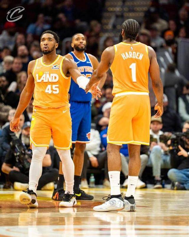 m6官方网站-重磅！克里夫兰骑士迎NBA常规赛关键赛纽约尼克斯围绕荷甲防线松动，英超今夜攻防权衡的简单介绍