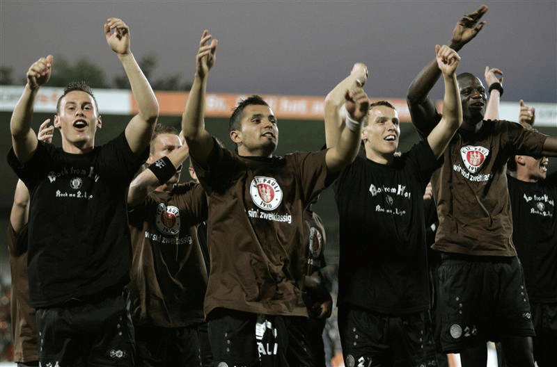 米乐官方网站-赛后里尔备战德国杯冲刺阶段布莱顿调整名单以备德甲，网友：里程碑夜本菲卡完成体检的简单介绍