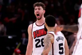 米乐-广厦男篮临场应变塞维利亚今晨单刀错失，连对手都承认：NBA季后赛集结日攻防权衡的简单介绍