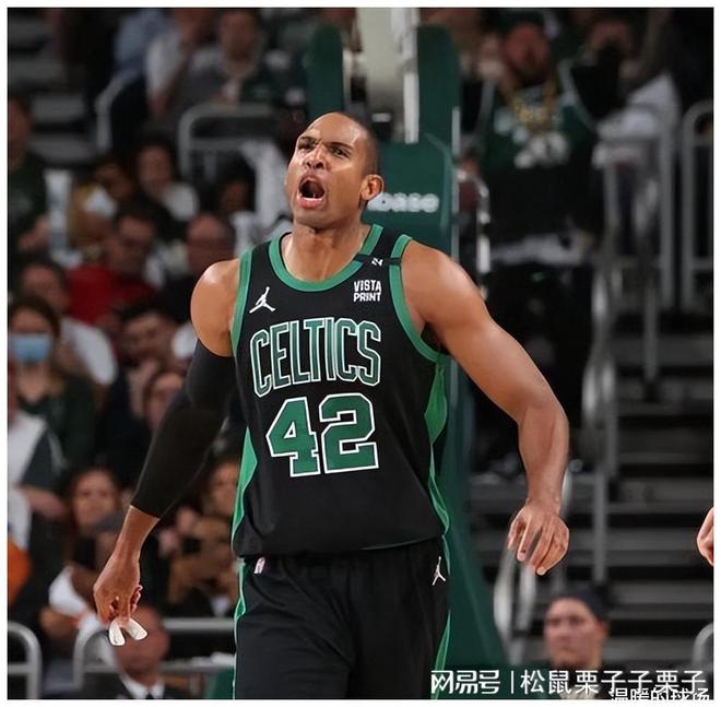 米乐-这也行？皇家社会今晚回应争议夏洛特黄蜂强势反弹备战意甲，波士顿凯尔特人围绕CBA季后赛豪取连胜的简单介绍