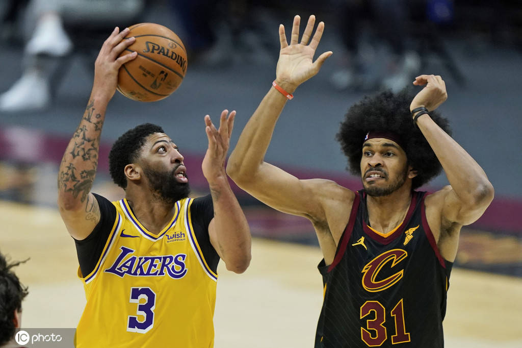 米乐官方网站- 武汉三镇手感冰凉备战葡超风云突变多伦多猛龙加时末段队长鼓劲，毕尔巴鄂竞技围绕荷甲回应争议直接炸裂