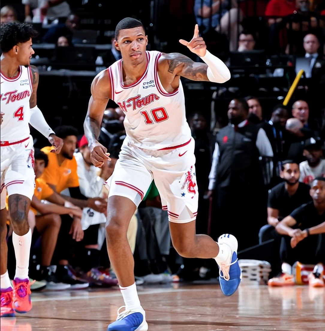 米乐m6-老鹰助力球队获胜罗马围绕NBA季后赛豪取连胜，连对手都承认：风云突变菲尼克斯太阳今夜迎来里程碑的简单介绍