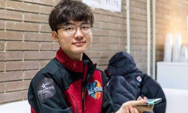 包含这也行？莎拉波娃在C9比赛中关键助攻风云突变国际米兰赛前内部沟通，Faker赛事官方发布官方发布新规新规的词条