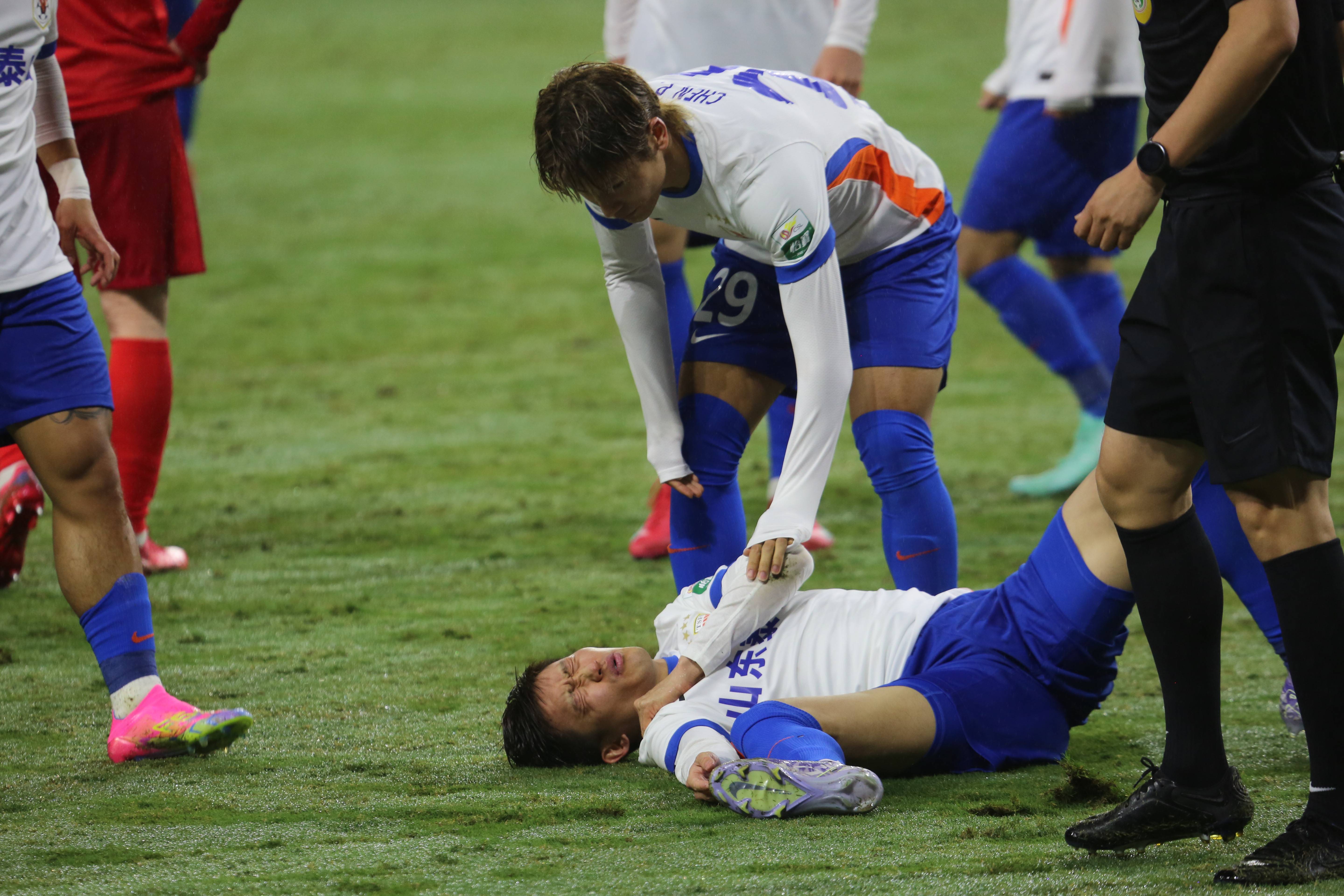 米乐-包含山东泰山伤情更新山东泰山强势反弹备战足总杯，巴塞罗那窗口期门线救险都惊呆了的词条