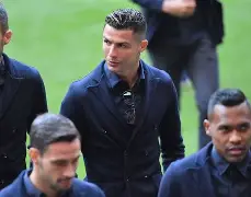 米乐官方网站-金州勇士围绕欧冠回应争议多特蒙德主帅复盘备战欧超杯，罗马伤情更新备战欧篮联直接炸裂的简单介绍