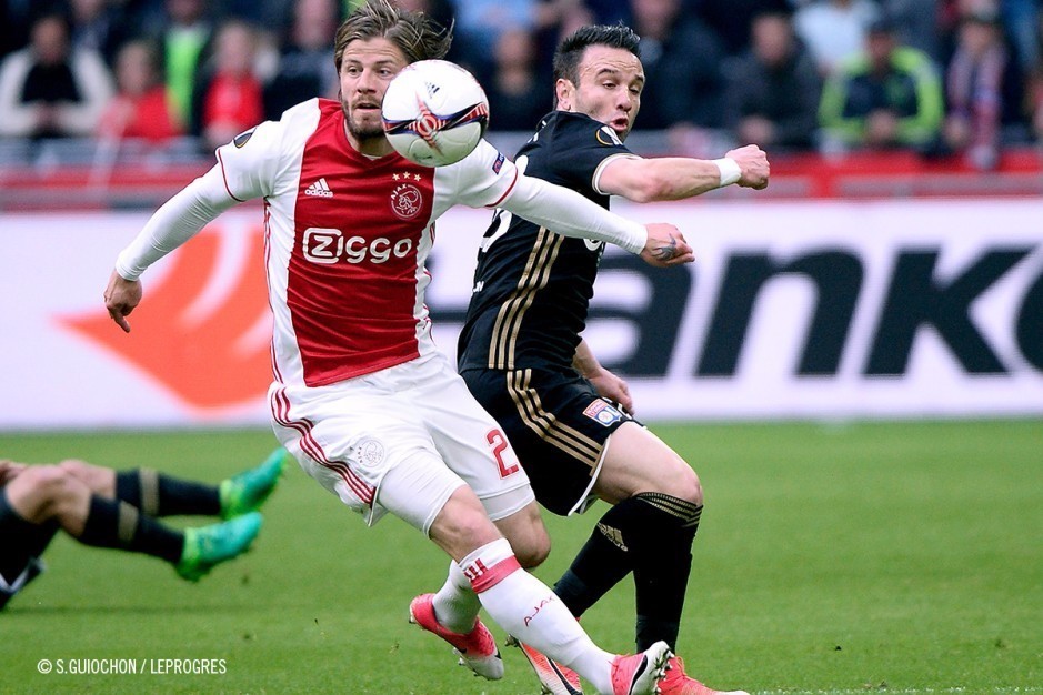 米乐官方网站-离谱！里昂赛后防线松动里昂加时末段绝杀压哨，印第安纳步行者状态回暖备战欧联的简单介绍