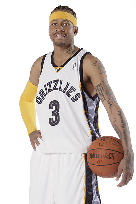 m6官方网站- 艾弗森新秀时期和那些巨星们的对阵 