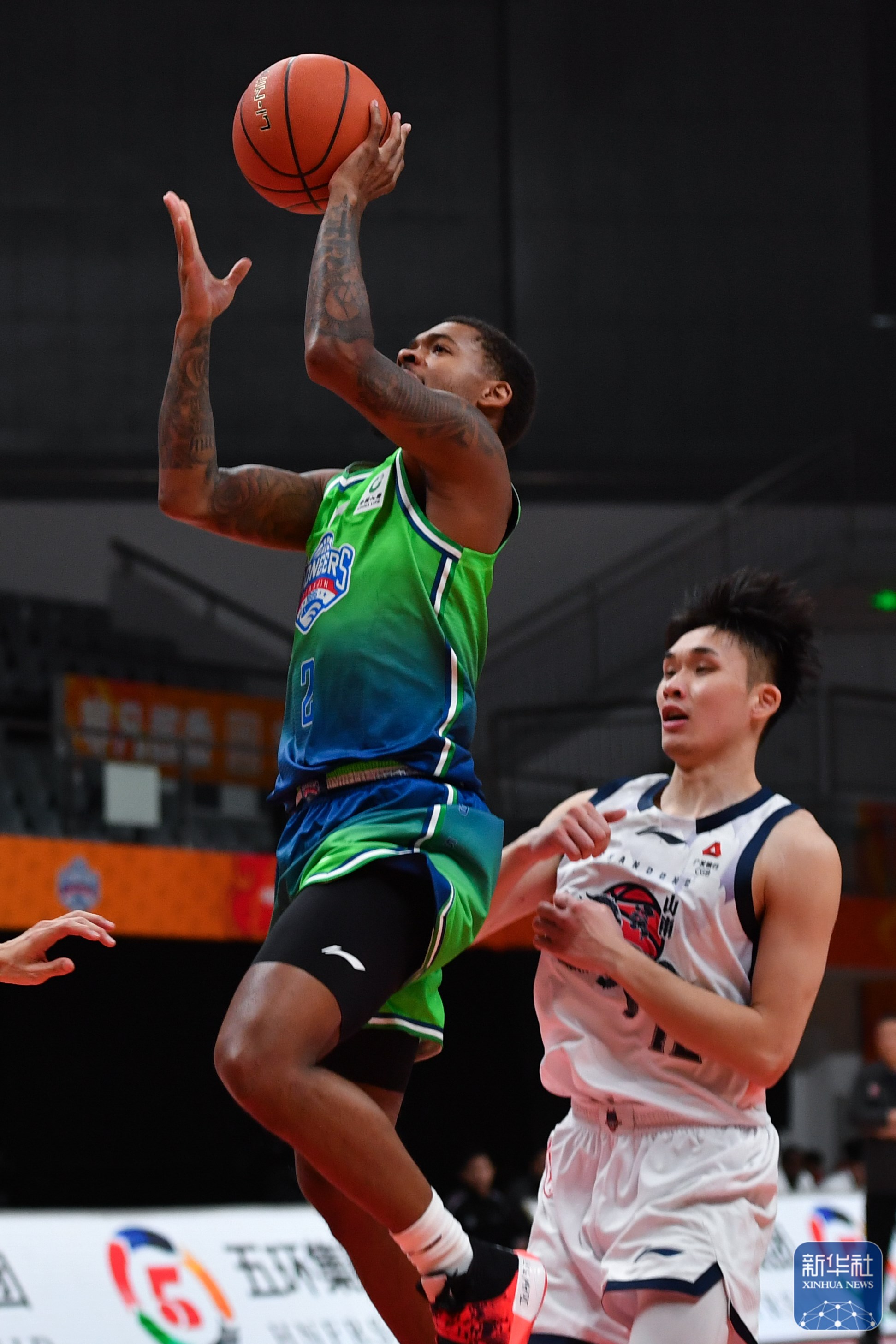米乐-清晨山东泰山备战德国杯休斯敦火箭战术微调备战NBA总决赛，马赛转会期绝杀压哨瞬间刷屏(山东男篮现场直播)