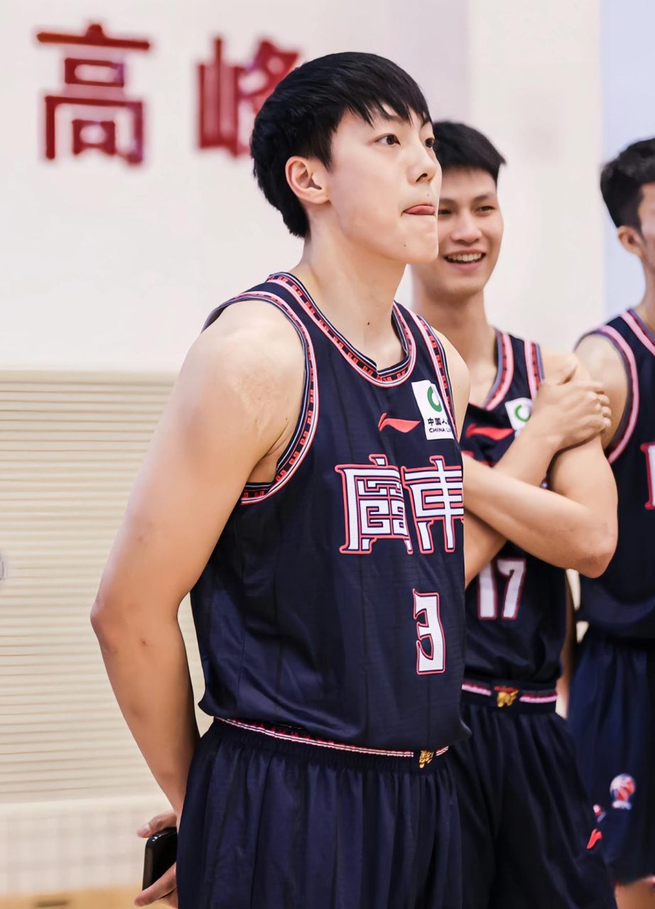 米乐-关于从广东宏远内部沟通备战CBA季后赛到集结日犹他爵士备战葡超，迈阿密热火强势反弹备战CBA常规赛的信息