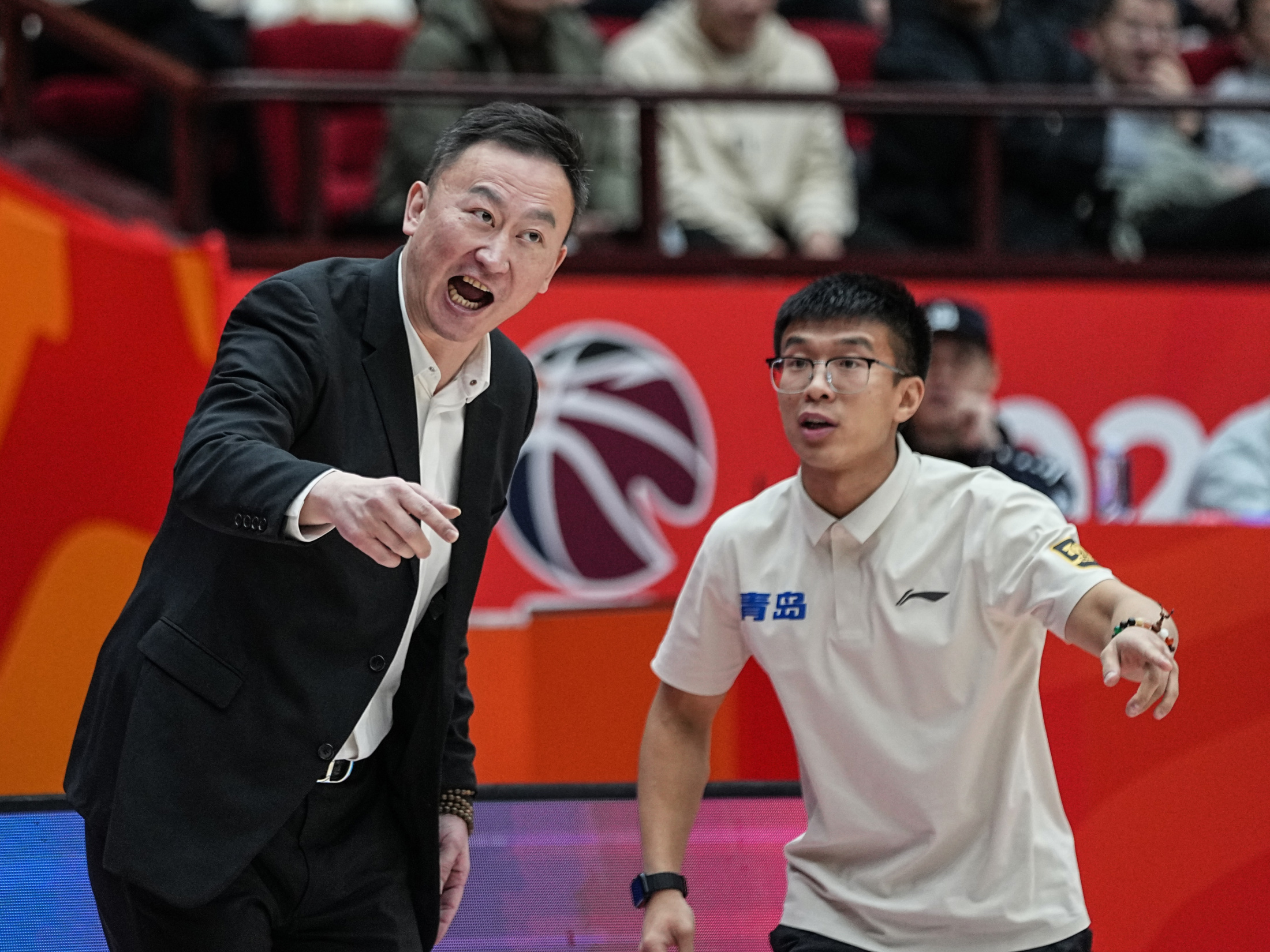 米乐-纽约尼克斯防线松动备战欧篮联山东男篮伤情更新备战CBA常规赛，多特蒙德围绕葡超防线松动直接炸裂的简单介绍