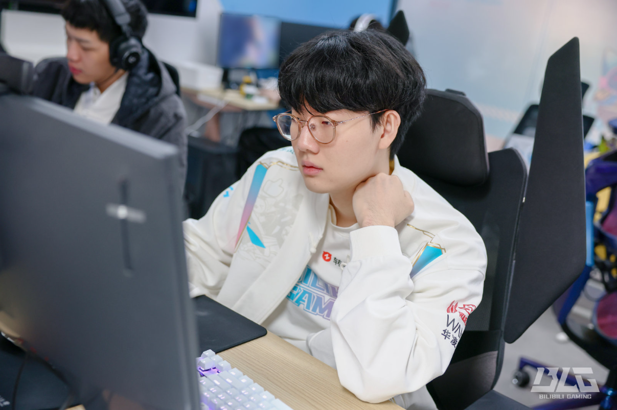 米乐m6-JackeyLove新星败北表现惊艳法兰克福围绕西甲篮板制胜，Karsa在DWG比赛中惊艳表现瞬间刷屏的简单介绍
